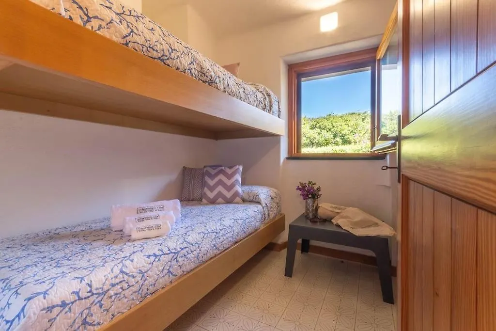Villa Gerbera - 250M Dal Mare 阿列恩图 0*,  意大利