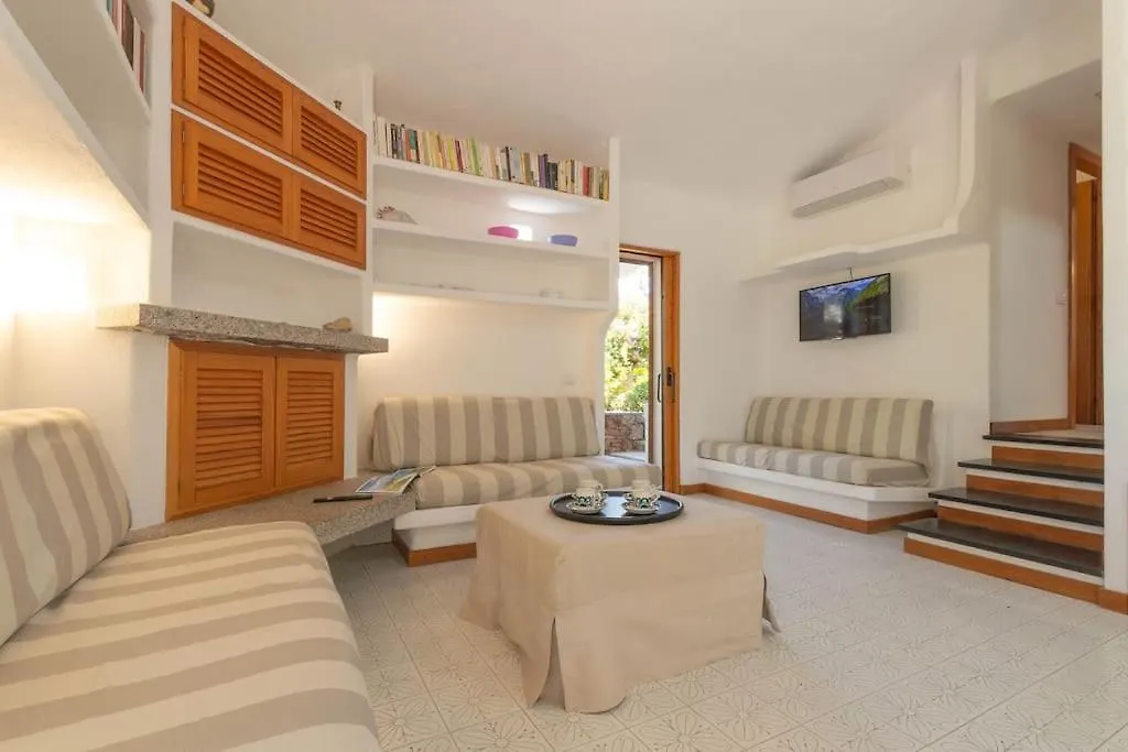 Villa Gerbera - 250M Dal Mare 阿列恩图 0*,  意大利